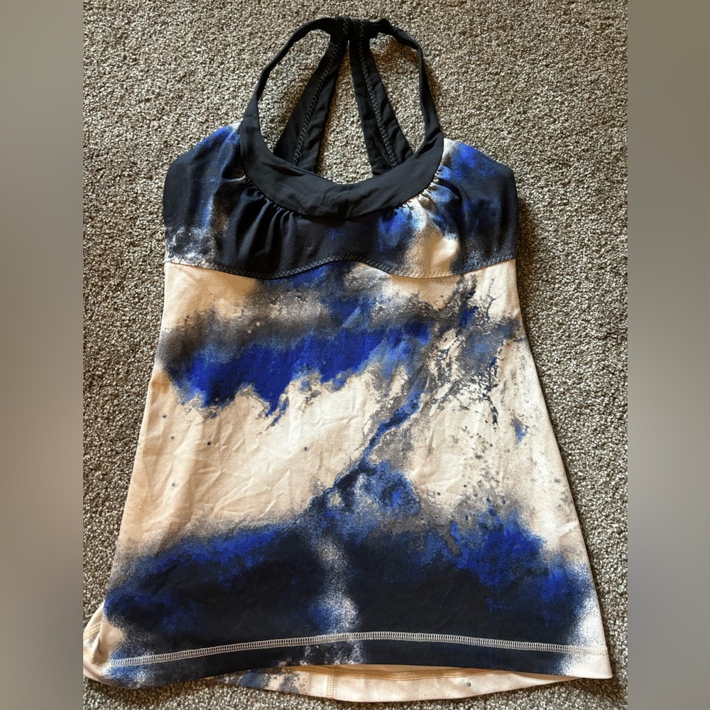 LULULEMON tank size 6